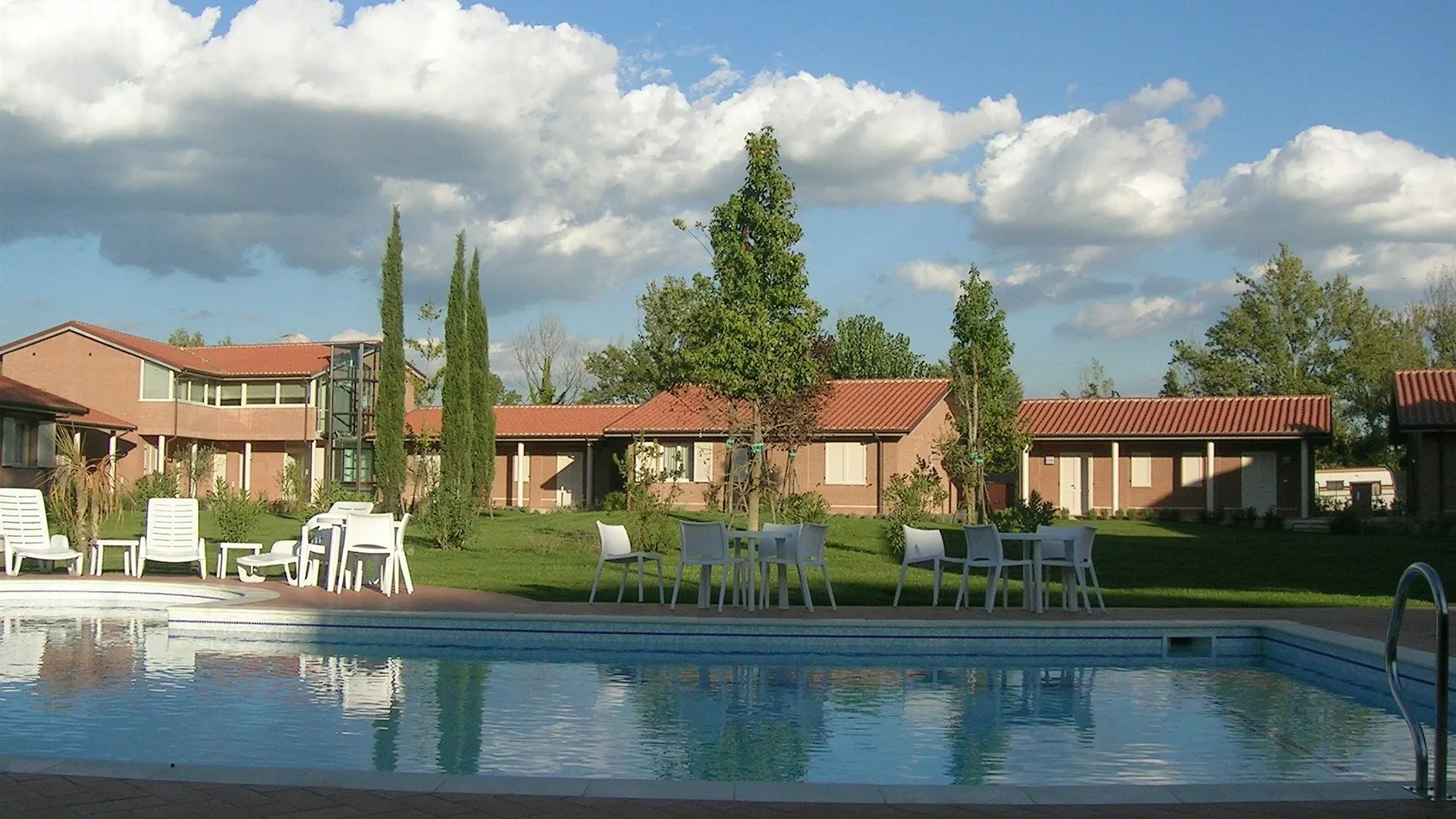 Residence San Rossore Pisa 2*,  Italy
